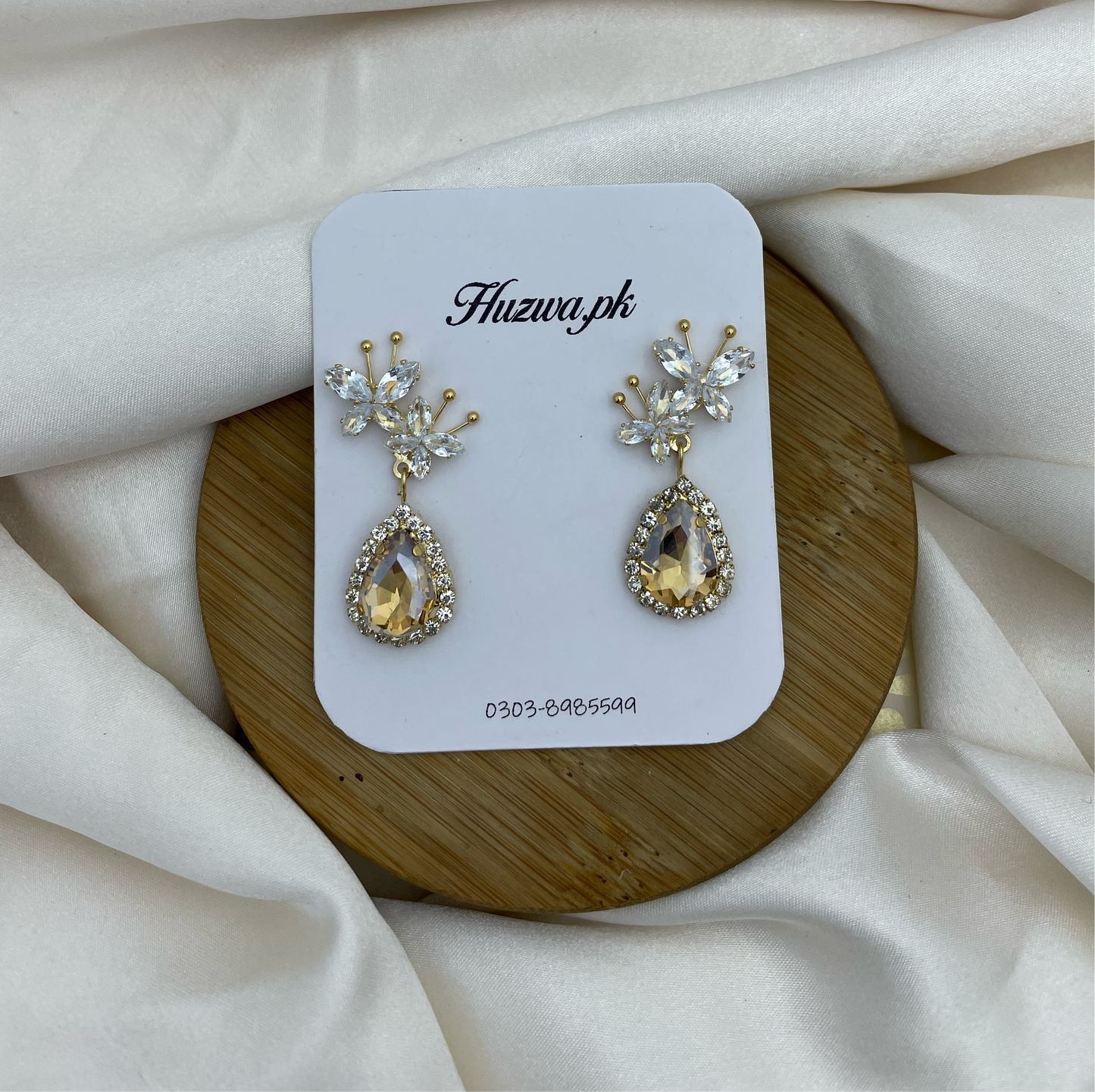 Elegant Butterfly Drop Earrings 2 Different Color