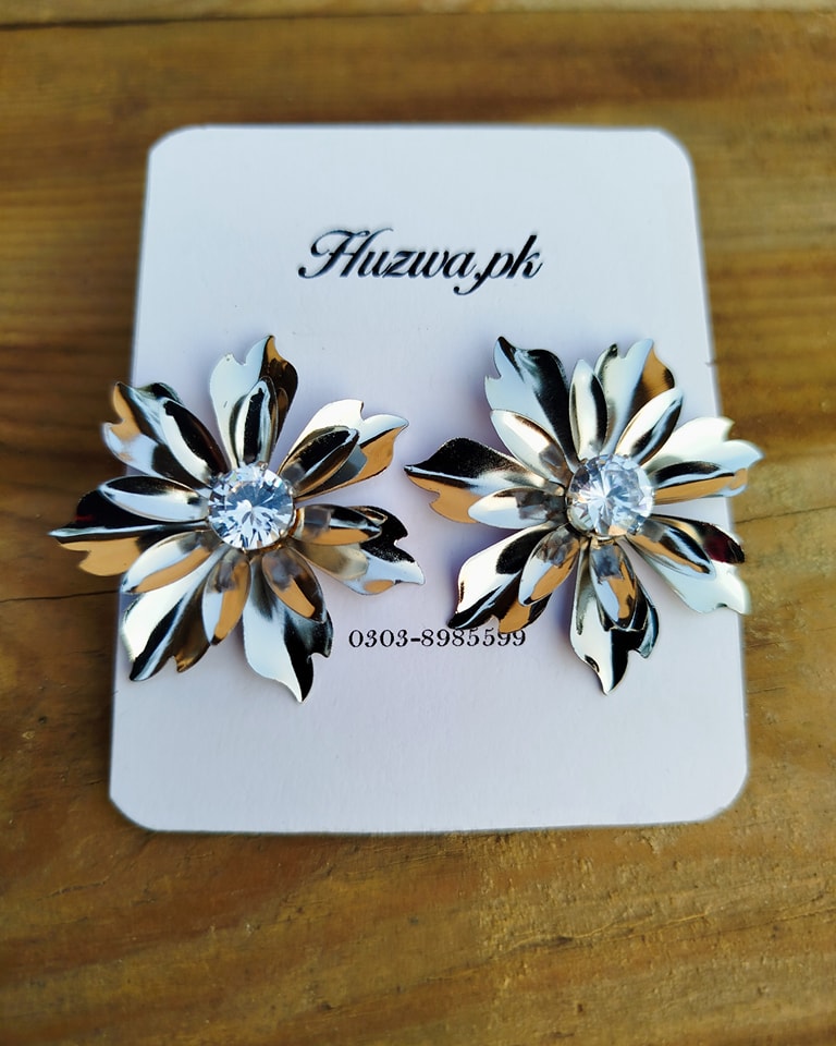 Silver/Gold flower studs