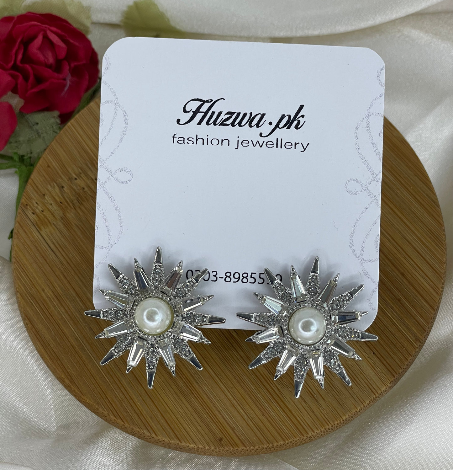 Pearl Flower Stud Earrings