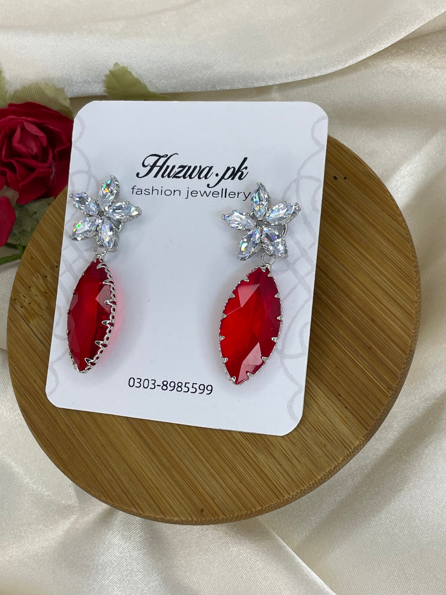 🩸Red Crystal Teardrop Earrings