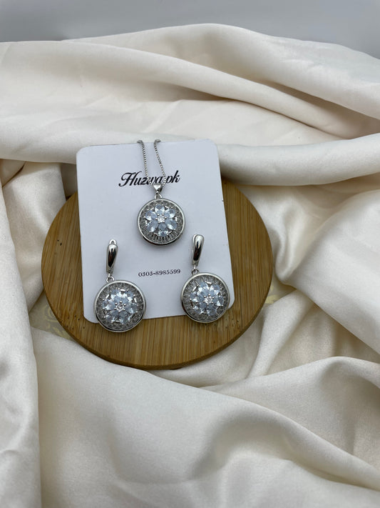 Elegant Necklace and Earrings Set