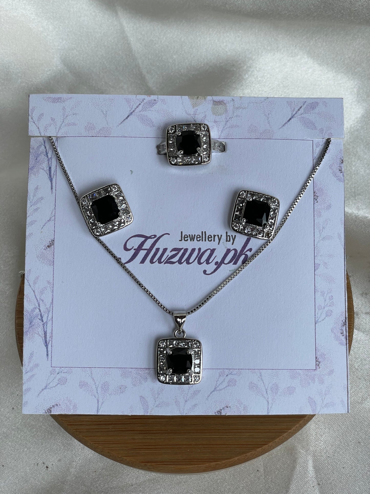 Square Trio Jewellery set