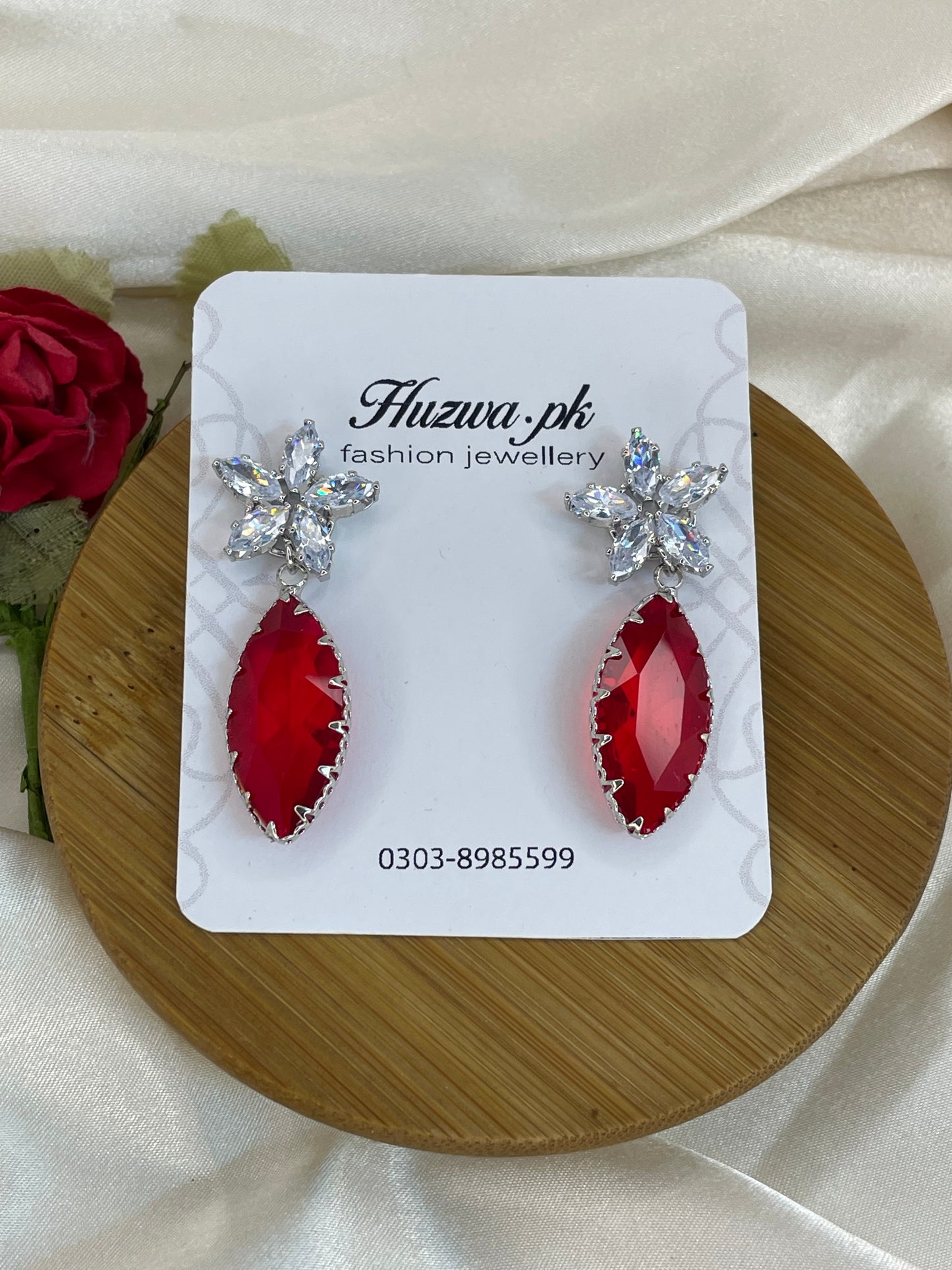 🩸Red Crystal Teardrop Earrings