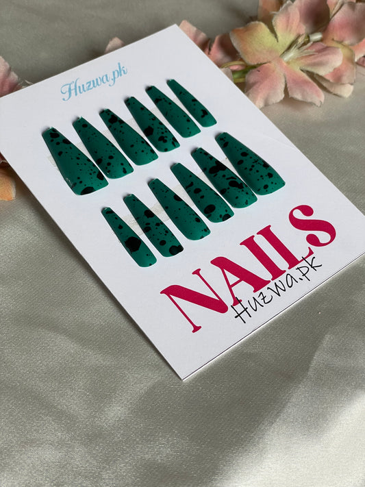 Midnight Splash – Matte Nail Set (12 Pcs) (12 Color Available)