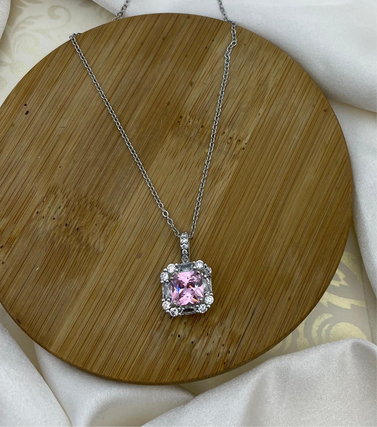 Elegant Pink Rhinestone Pendant