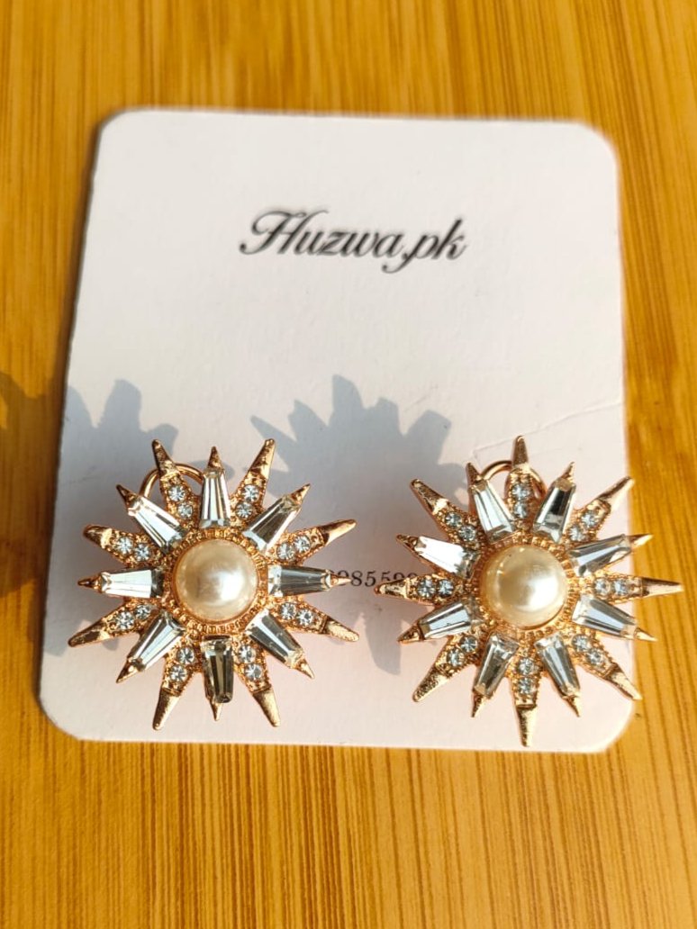 Pearl Flower Stud Earrings